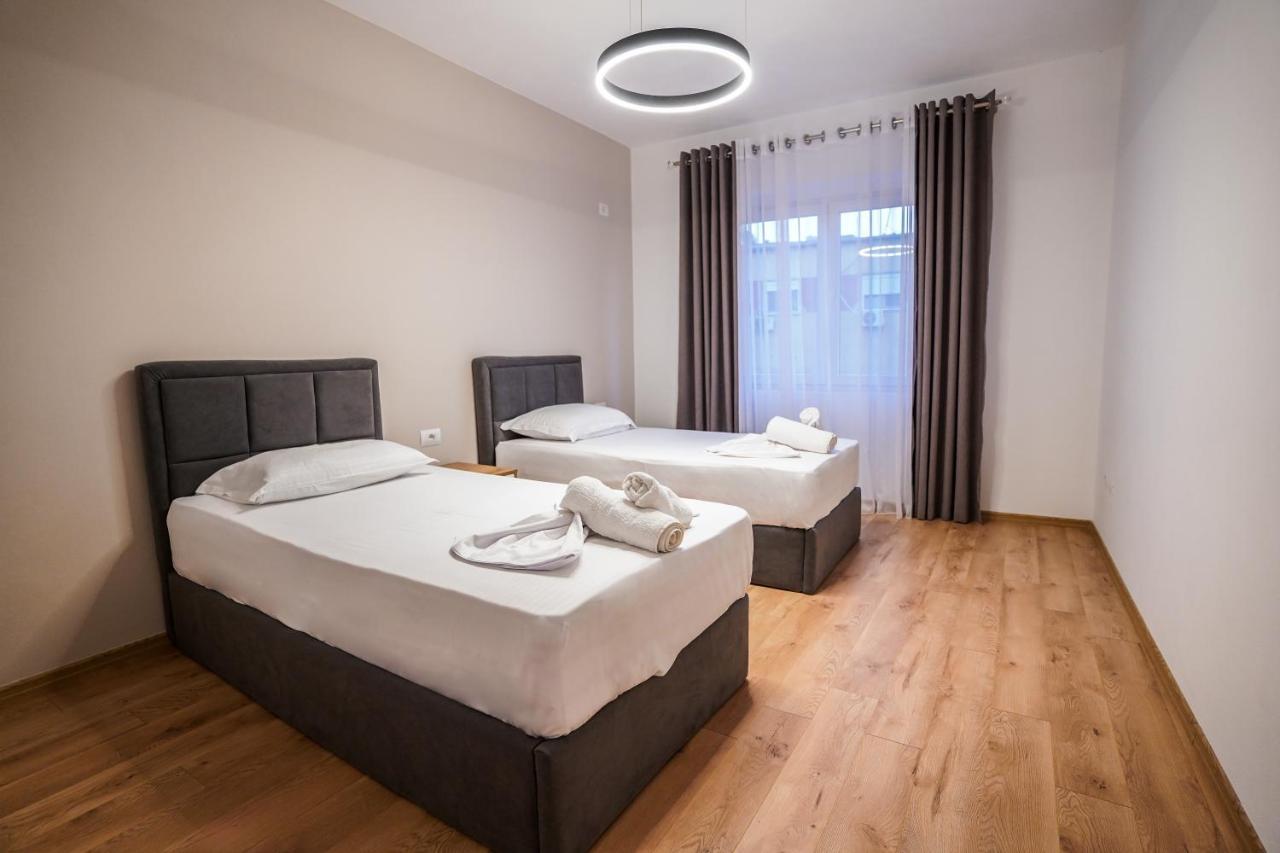 Hidden Gem Tirana 2Br Comfort In Historic Zone Exterior foto
